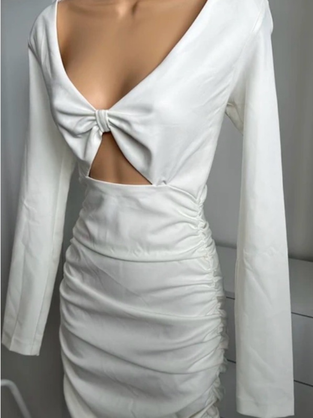 NWT Zara White Long-Sleeve Knot Front Cutout Dress